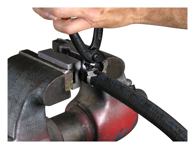 Cutting the hose
